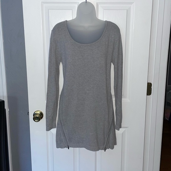 New York & Company Sweaters - New York & Company Tunic Sweater